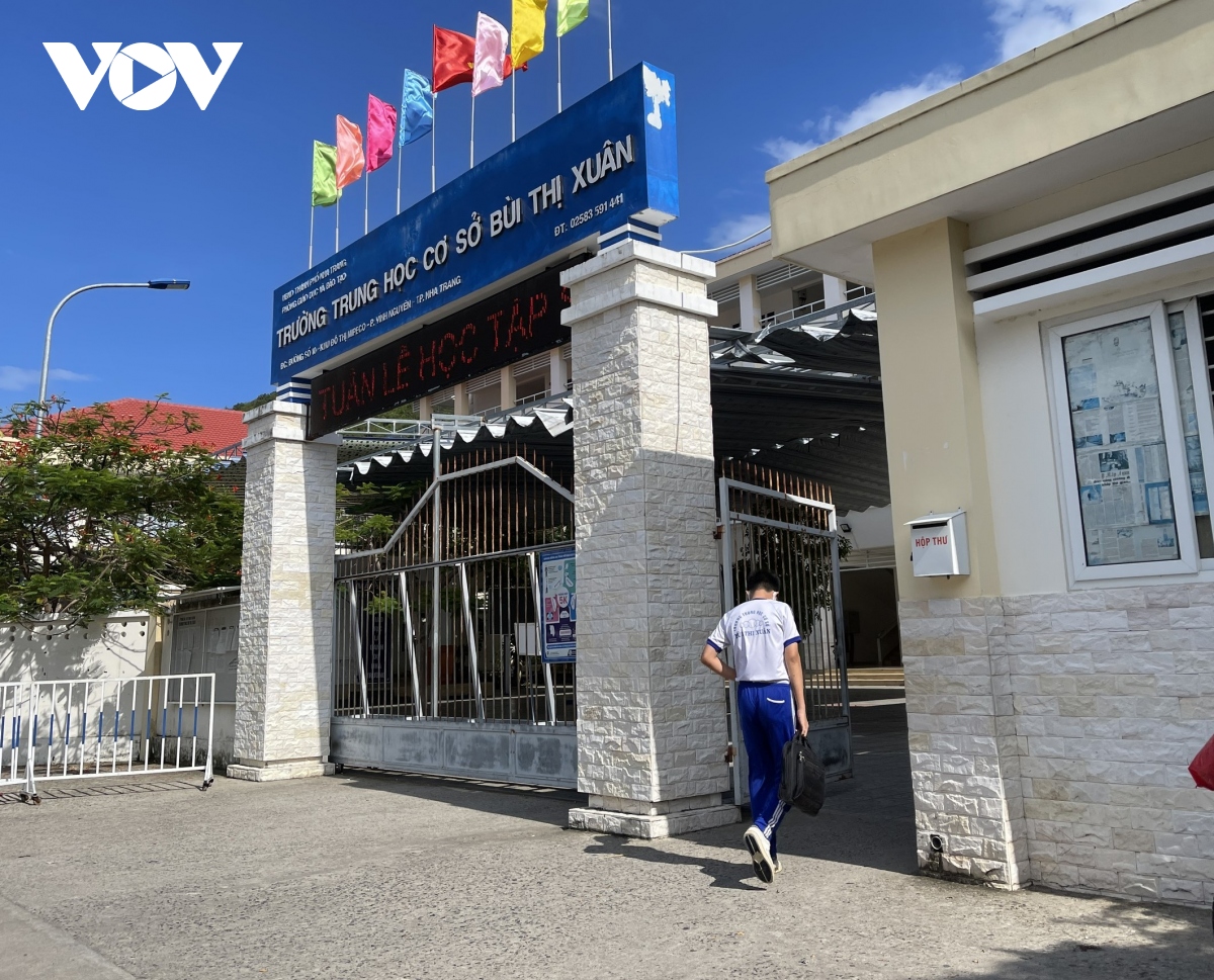 kiểm điểm giáo viên chủ nhiệm sau khi nữ sinh tử vong hình ảnh 1 kiem diem giao vien chu nhiem sau khi nu sinh tu vong hinh anh 1